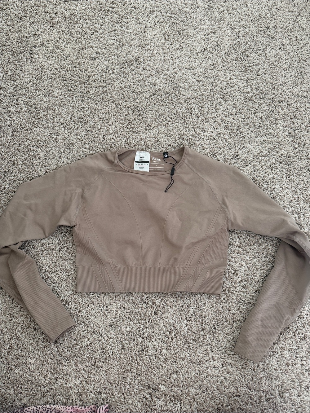 AYBL Seamless Crop Top in Taupe Brown